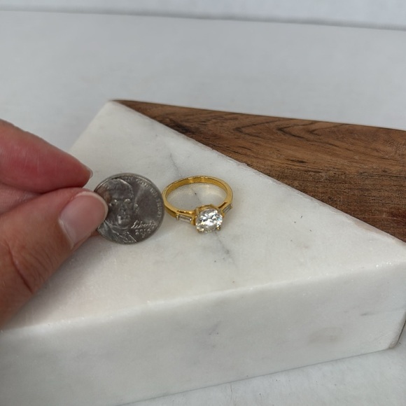 Vintage Gold Faux Diamond Ring size 9 lot D15 - Picture 7 of 8